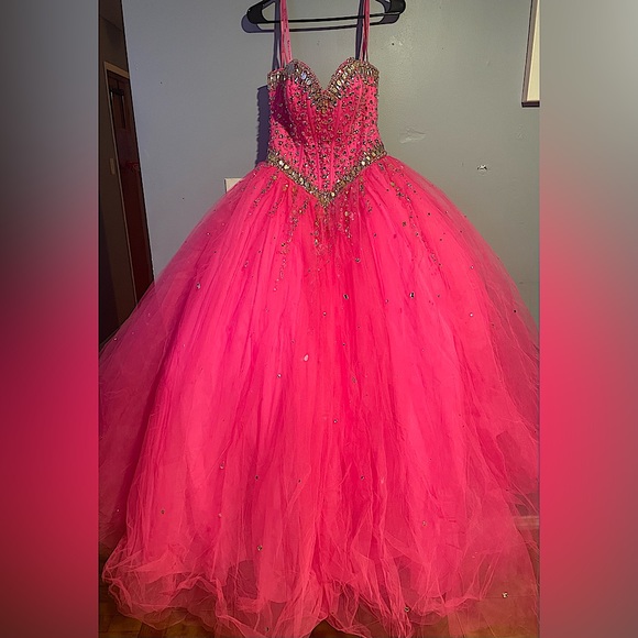 Sweet 16 Dress - Picture 2 of 6